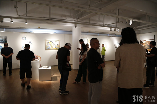“青年视界--深圳市青年美术家协会年展”坪山开幕