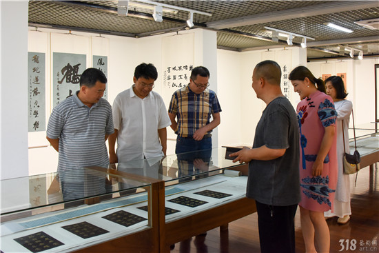 318讯 | “畅世博书法作品展”在深圳美术馆展出