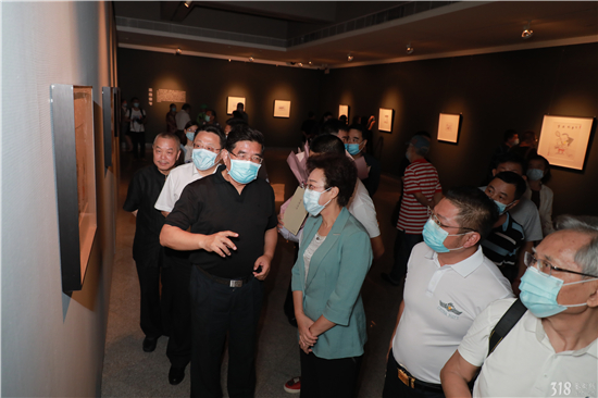 318讯 | 黄希舜、庄锡龙捐赠展，献礼深圳经济特区成立40周年